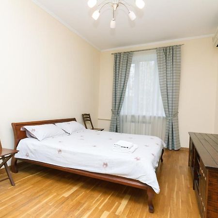Квартира В Тихом Месте Шумного Мегаполиса Kyiv Exterior photo