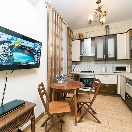Квартира В Тихом Месте Шумного Мегаполиса Kyiv Exterior photo